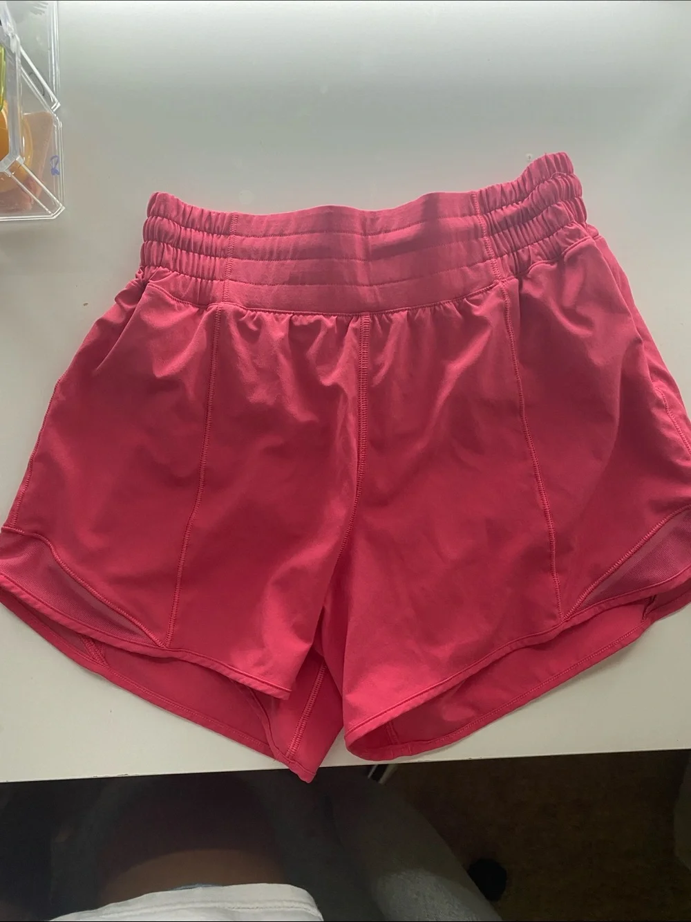 lululemon athletica vibrant coral-pink running shorts (SIZE 4)(BRAND NEW)